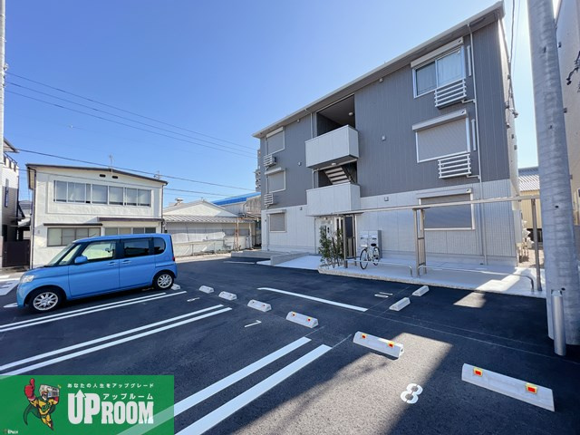 エクスプライエの駐車場