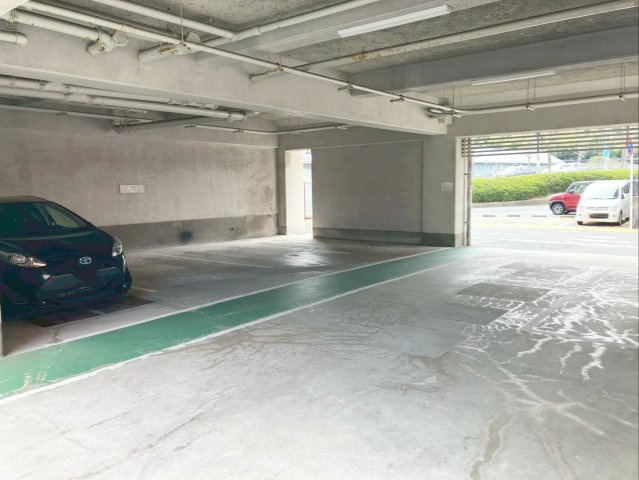 ロイヤルマンション新下関の駐車場|【駐車料金：5000円～7000円】