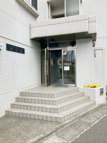 ロイヤルマンション新下関|マンション入口です！