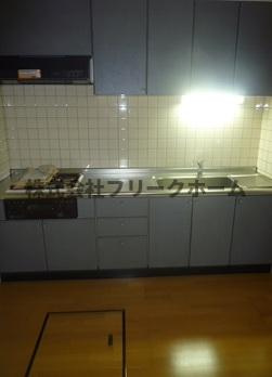三鷹市下連雀３丁目のタウンのキッチン
