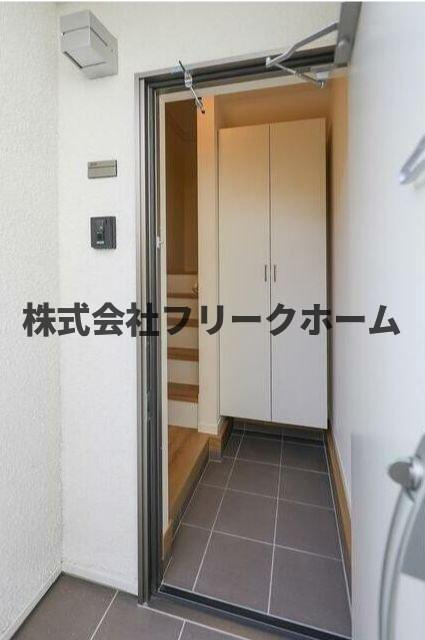 杉並区久我山４丁目のアパートの玄関