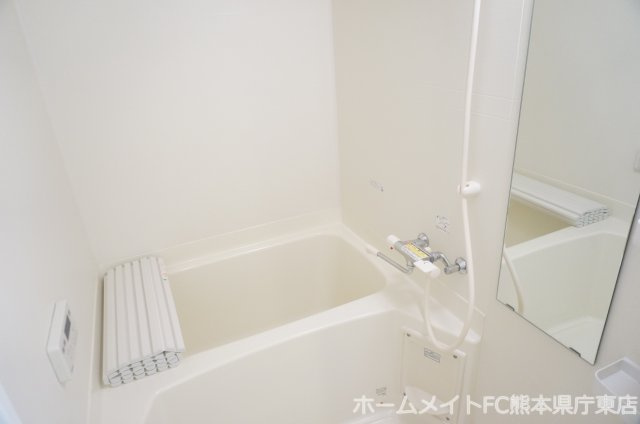 熊本市南区良町５丁目のアパートの浴室