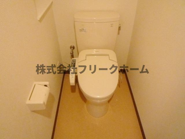 武蔵野市吉祥寺東町２丁目の賃貸マンションのトイレ