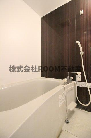 ヴァレンティノの浴室|落ち着いた空間のお風呂です