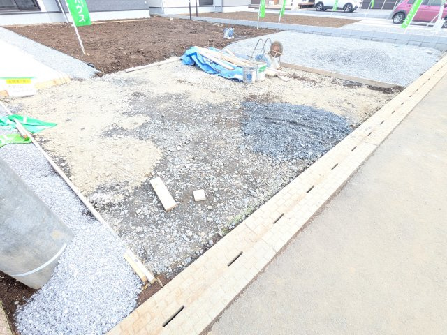 つくば市高野3期　新築戸建　の駐車場|駐車は4台可能です♪