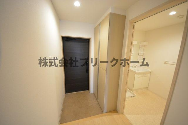 武蔵野市関前５丁目の賃貸マンションの玄関