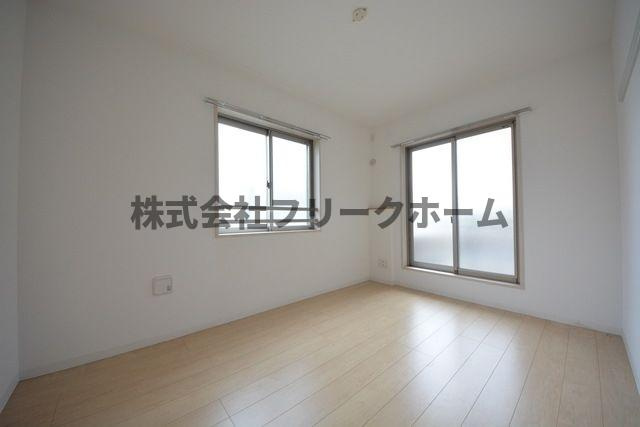 武蔵野市関前５丁目の賃貸マンションの寝室