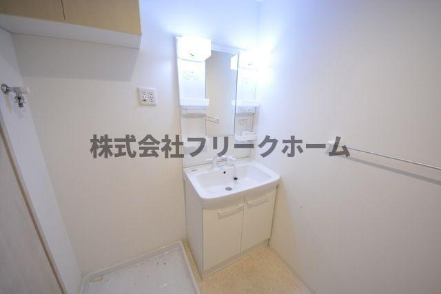 武蔵野市関前５丁目の賃貸マンションの洗面所