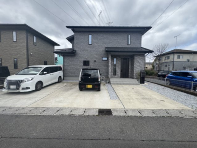 グランディ施工の立地良しなオール電化の理想な新生活♪小山市東間々田の駐車場