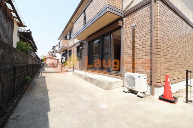 久留米市津福本町のアパートの庭|たまにはお庭で休日を過ごしてみるのもよいかもしれません