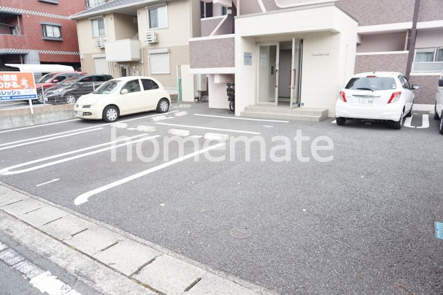 熊本市東区健軍１丁目の賃貸マンションの駐車場