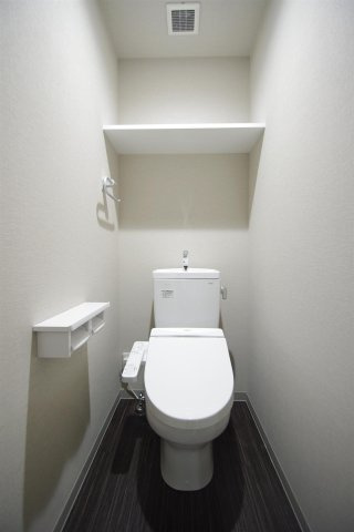 熊本市東区健軍１丁目の賃貸マンションのトイレ