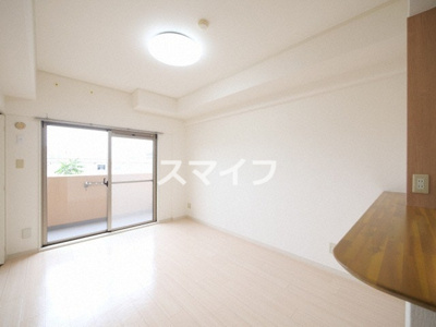 【居間・リビング】 | パークハイツアイリス5号館