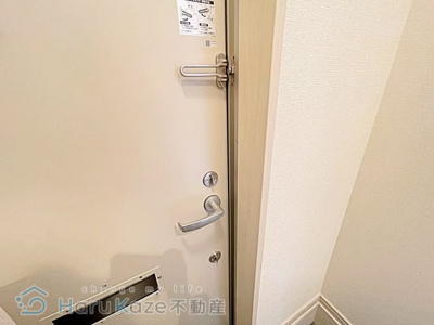 【玄関】 | クラ平郷D棟【名古屋市賃貸・オール電化】
