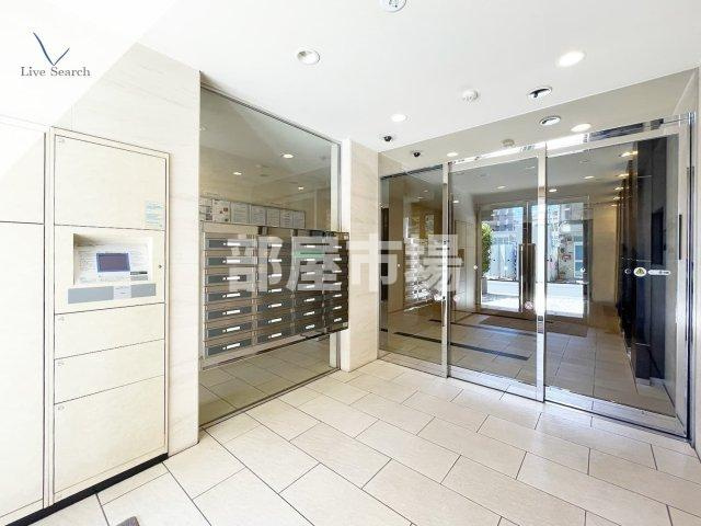 グラントレゾール駒形のエントランス