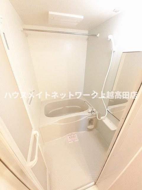 グロースフェルトＢの浴室|追焚機能付