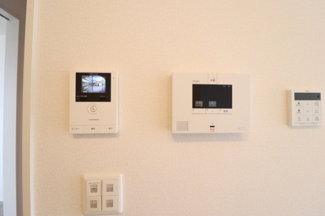アベニールⅢのセキュリティ|セコムホームセキュリティ標準搭載、カラーモニター付インターホン（録画機能付）