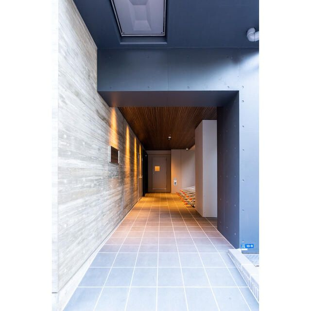 ラ・ヴィータ新御徒町のエントランス