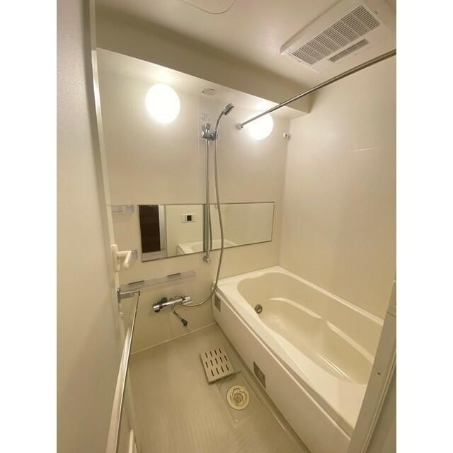 ラ・ヴィータ新御徒町の浴室