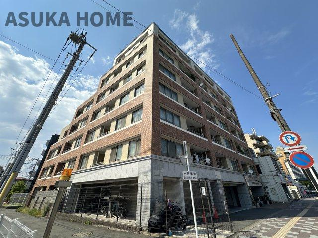リブゼ横浜アクアガーデンの外観|根岸駅かた徒歩圏内に立地の大切なペットと暮らせるマンションです。