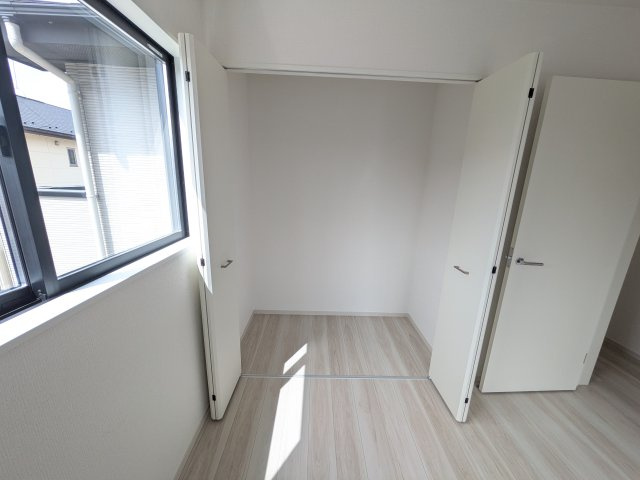 取手市戸頭　17期　新築戸建て　2号棟の収納