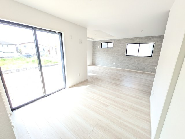 取手市戸頭　17期　新築戸建て　2号棟の居間・リビング
