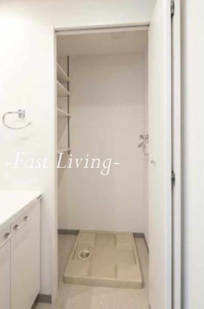 Ｃｒｅａｒｅ麹町の収納