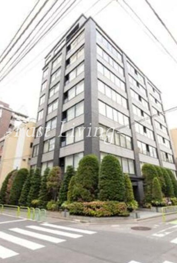 Ｃｒｅａｒｅ麹町のエントランス