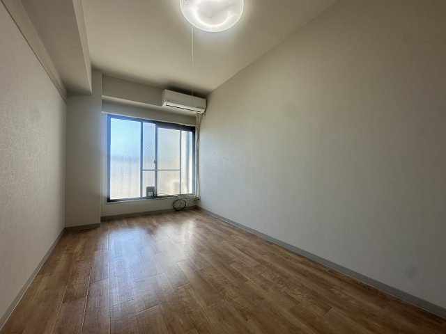 サンハイツ山之内の洋室