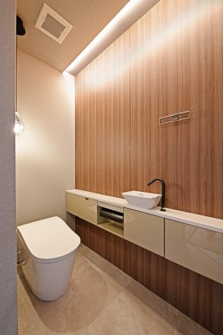 芦屋親王塚パークマンションのトイレ|コンパクトで使いやすいトイレです