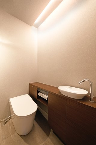 芦屋親王塚パークマンションのトイレ|落ち着いたトイレです