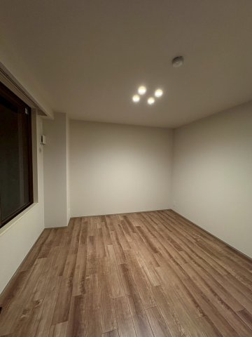 芦屋親王塚パークマンションの洋室|夜間