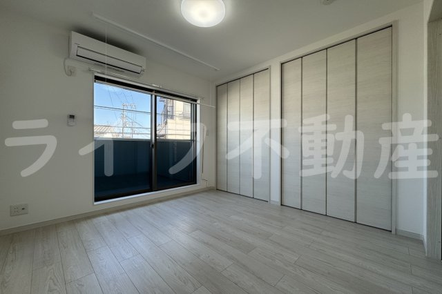 セレニティ衣摺の洋室|きれいな洋室です