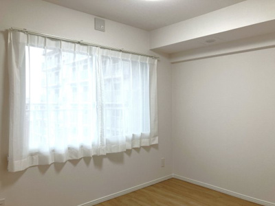 【洋室】 | パシフィック星置ヒルズB棟 | 二重サッシの内窓は複層ガラス♪