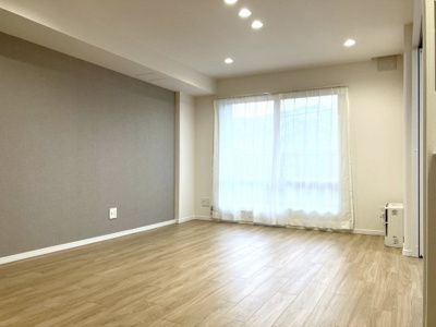 【洋室】 | パシフィック星置ヒルズB棟 | 南西向きリビングは陽当り良好♪