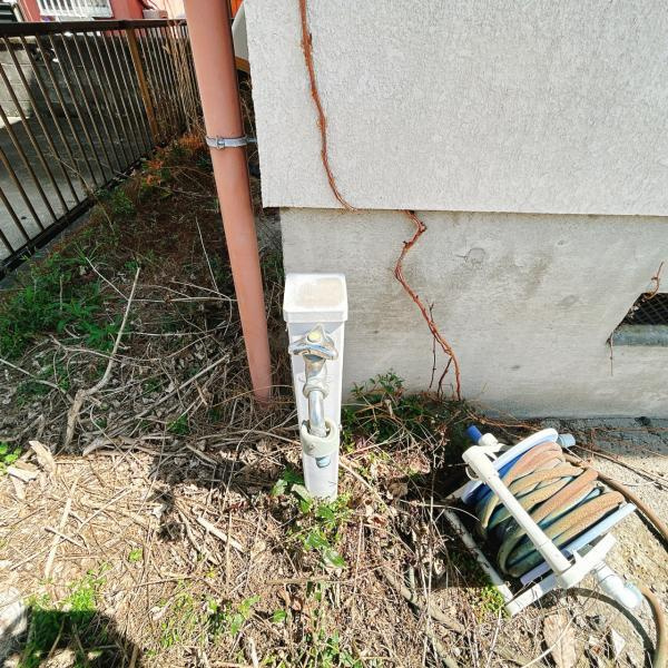 富士宮市山本の中古一戸建|駐車場外水栓 