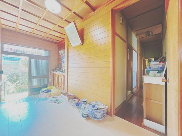 富士宮市山本の中古一戸建|1階廊下別角度 