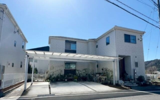 富士宮市外神の中古一戸建|カーポート付き・３台駐車可能 