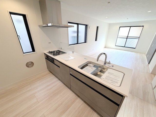 立川市柏町3丁目全1棟　新築戸建のキッチン