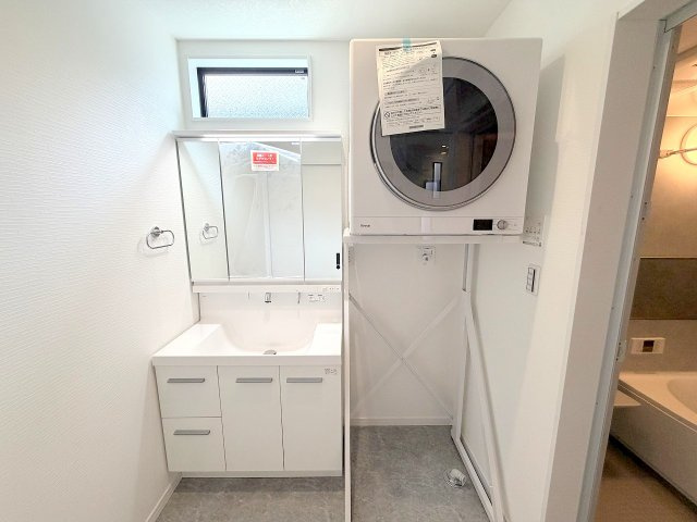 立川市柏町3丁目全1棟　新築戸建の独立洗面台