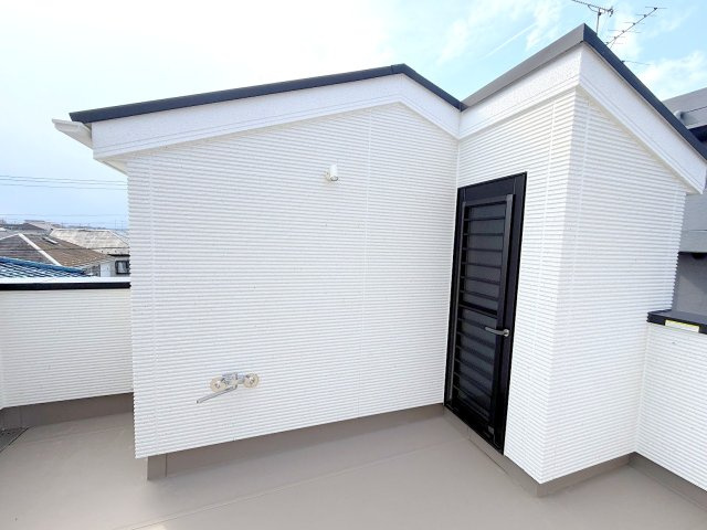立川市柏町3丁目全1棟　新築戸建のバルコニー