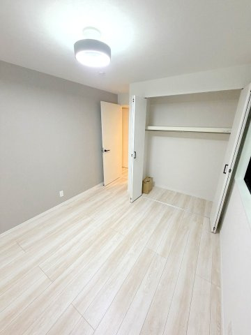 立川市柏町3丁目全1棟　新築戸建の洋室