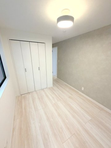 立川市柏町3丁目全1棟　新築戸建の洋室