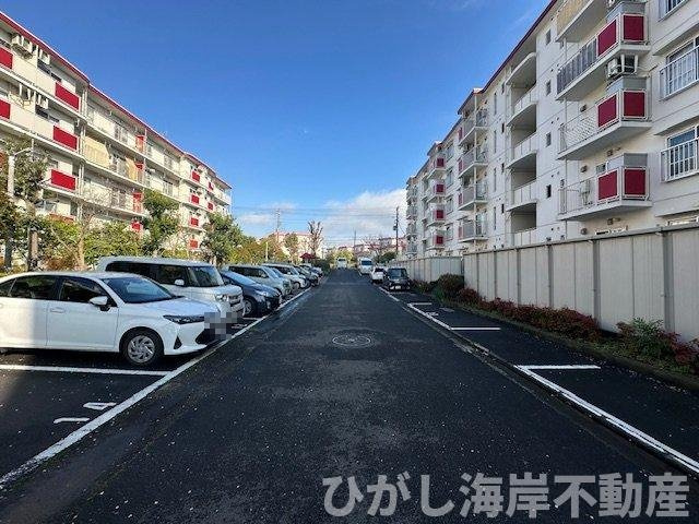 湘南小糸第一住宅１号棟の駐車場|敷地内駐車場