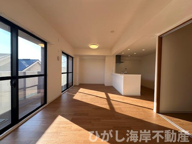 マイキャッスル湘南辻堂の居間・リビング|18.4帖　LDK