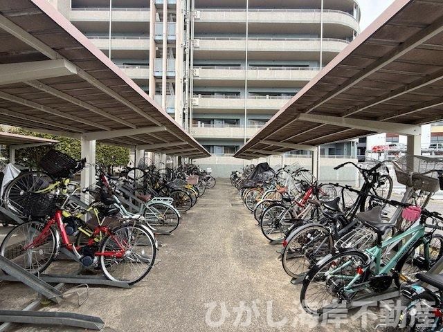 ビッグヴァングランヴァーグ茅ヶ崎の駐輪場|敷地内駐輪場
