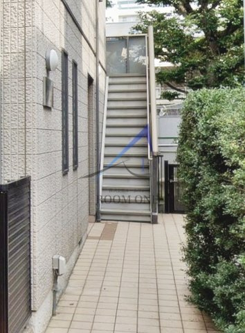 メゾンドユリのその他共用部分|共有階段です。