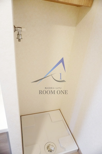 ルーブル大鳥居六番館の設備|洗濯機置き場です。