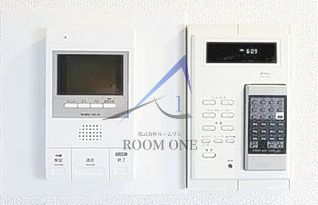 東映市ケ谷マンションのセキュリティ|モニター付きインターホンです。