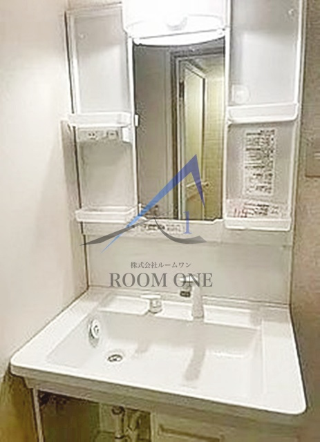 東映市ケ谷マンションの洗面所|洗面台です。